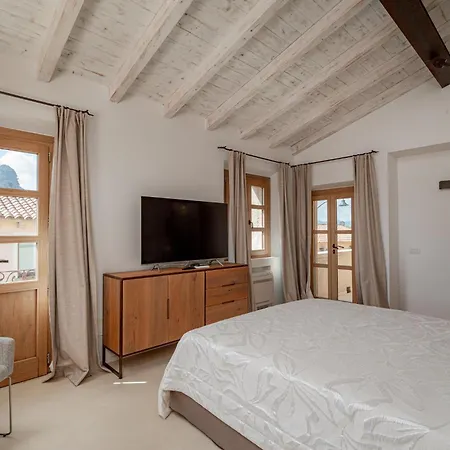 Villa Dell'800 Con Jacuzzi Privata - *
