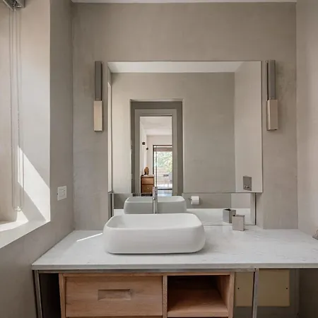 Dell'800 Con Jacuzzi Privata - San Pantaleo