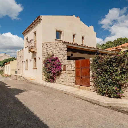 Villa Dell'800 Con Jacuzzi Privata - *