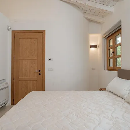Dell'800 Con Jacuzzi Privata - *