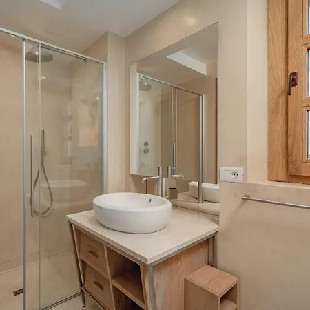 Dell'800 Con Jacuzzi Privata - San Pantaleo